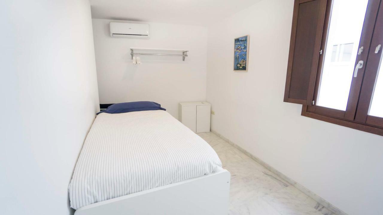 Rentalsevilla Espacioso Duplex En La Puerta Real Dış mekan fotoğraf