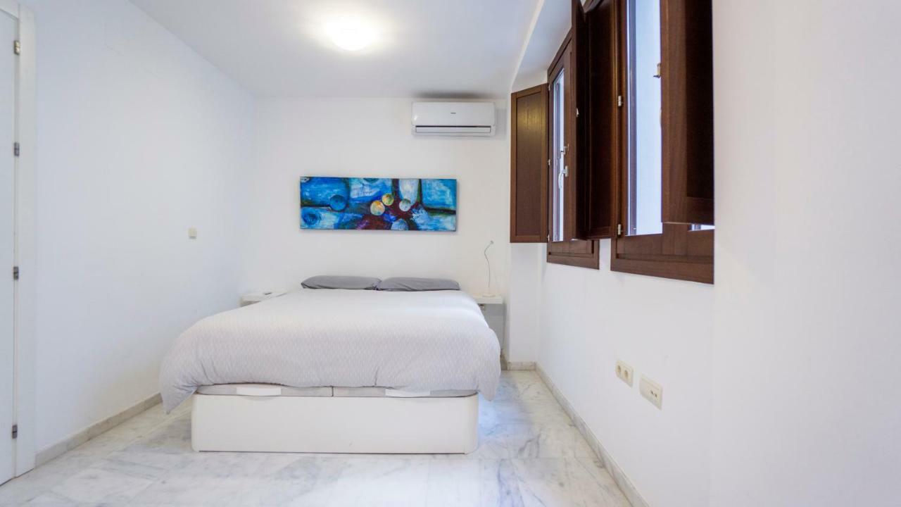 Rentalsevilla Espacioso Duplex En La Puerta Real Dış mekan fotoğraf